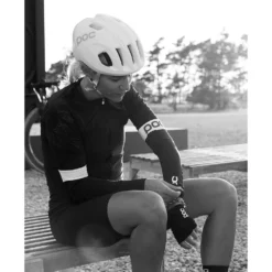 POC Essential Gloves -WearWell Store poc essential gloves 2